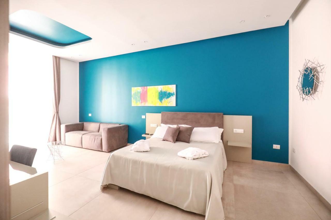 Toledo 16 Luxury Suites نابولي المظهر الخارجي الصورة