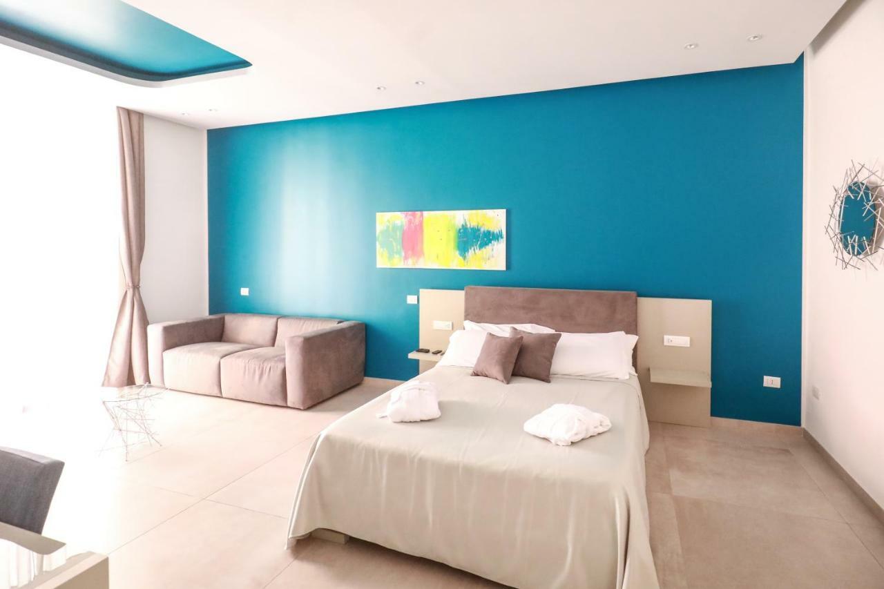Toledo 16 Luxury Suites نابولي المظهر الخارجي الصورة